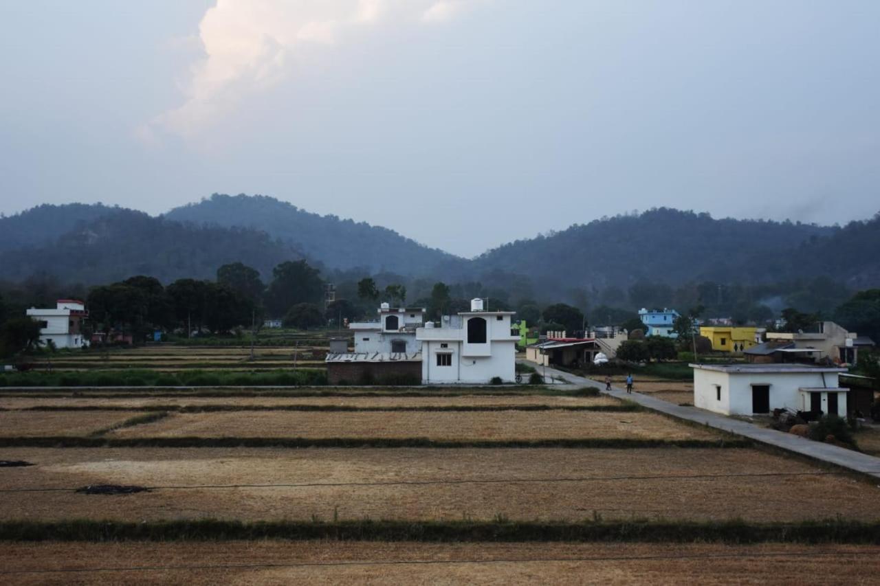 Corbett Bhavesh Home Stay Jhirna Rom bilde